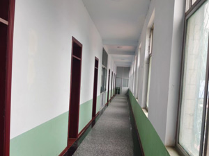 宿舍走廊干净整洁
